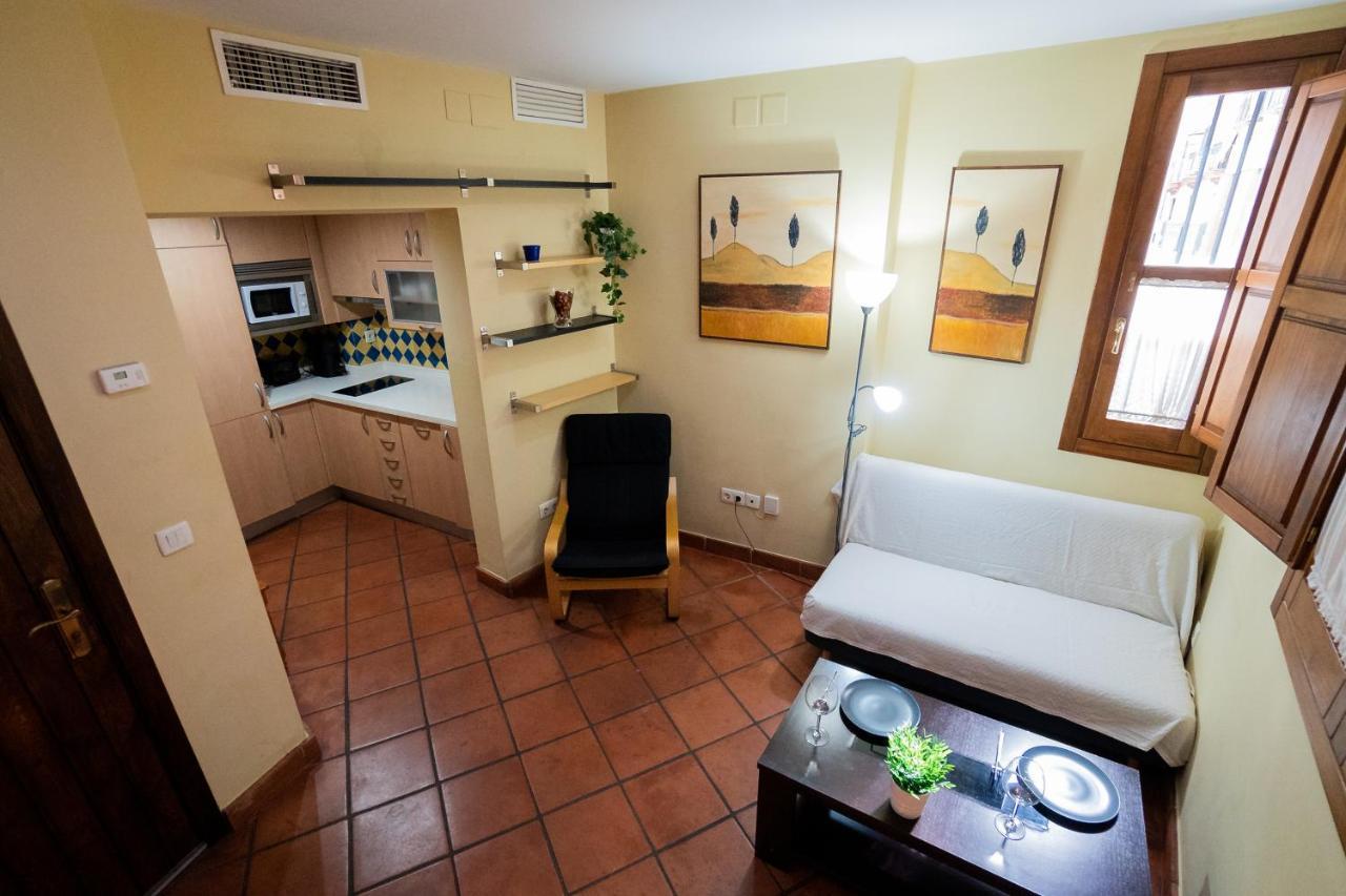 Duplex Las Setas Seville Exterior photo